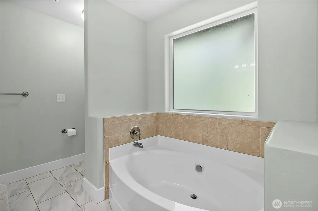 11005 179th Avenue Ct E Bonney Lake WA 98391