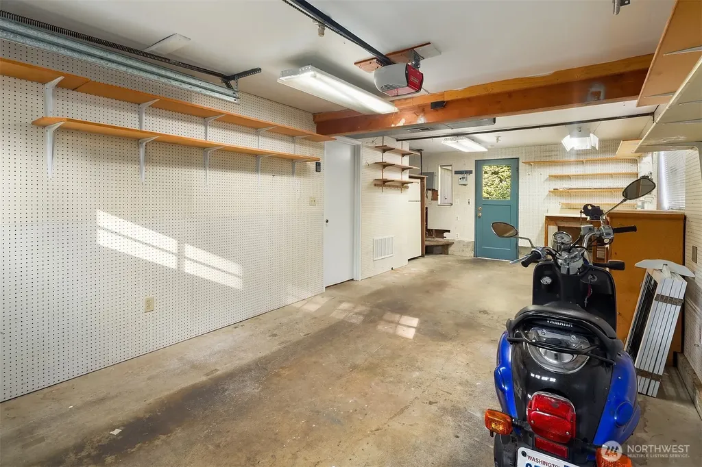 23823 86th Avenue W Edmonds WA 98026