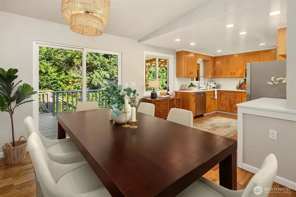 23823 86th Avenue W Edmonds WA 98026