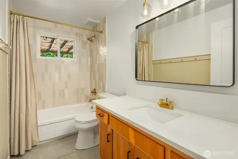 23823 86th Avenue W Edmonds WA 98026