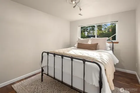 23823 86th Avenue W Edmonds WA 98026