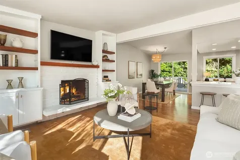 23823 86th Avenue W Edmonds WA 98026