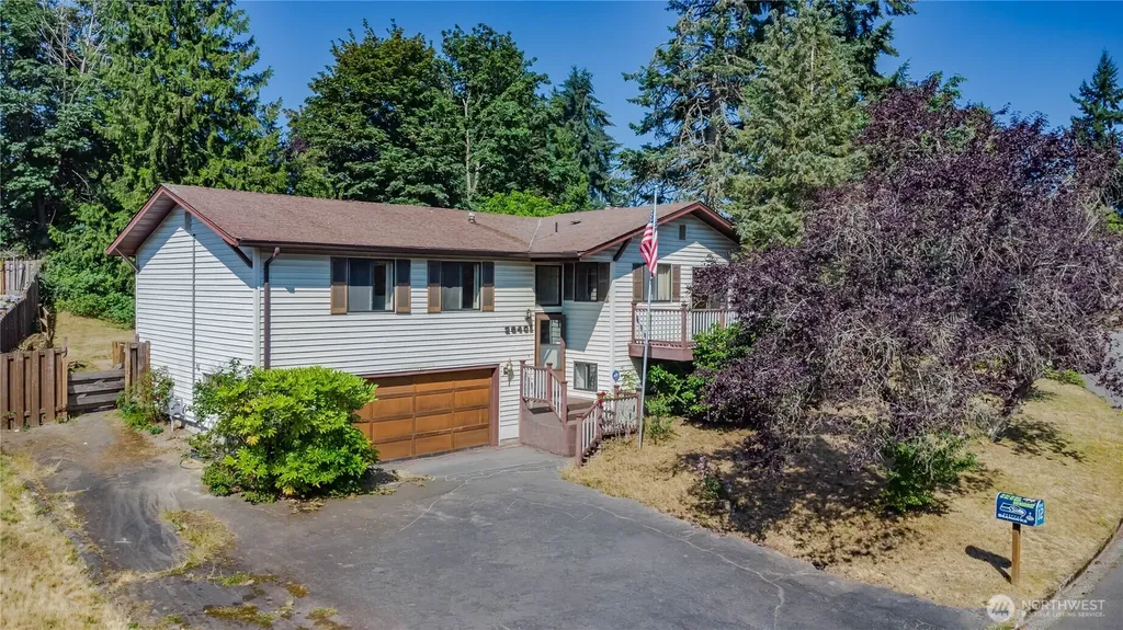 25401 35th Place S Kent WA 98032
