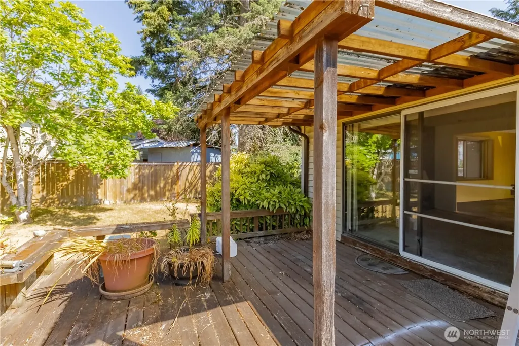 25401 35th Place S Kent WA 98032