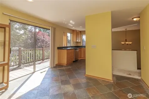 25401 35th Place S Kent WA 98032