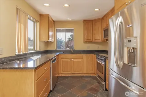 25401 35th Place S Kent WA 98032