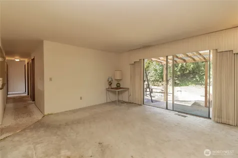 25401 35th Place S Kent WA 98032