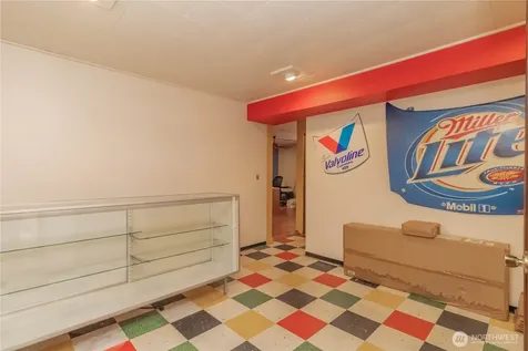 25401 35th Place S Kent WA 98032