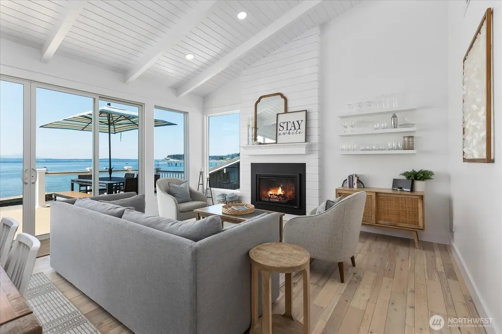 5924 Cedar Street Freeland WA 98249