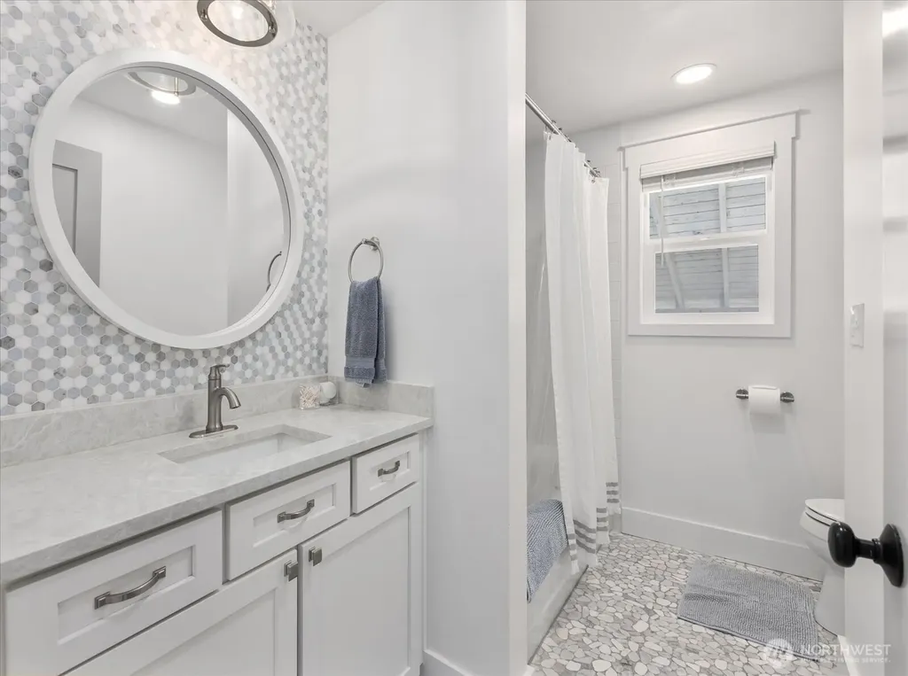 5924 Cedar Street Freeland WA 98249