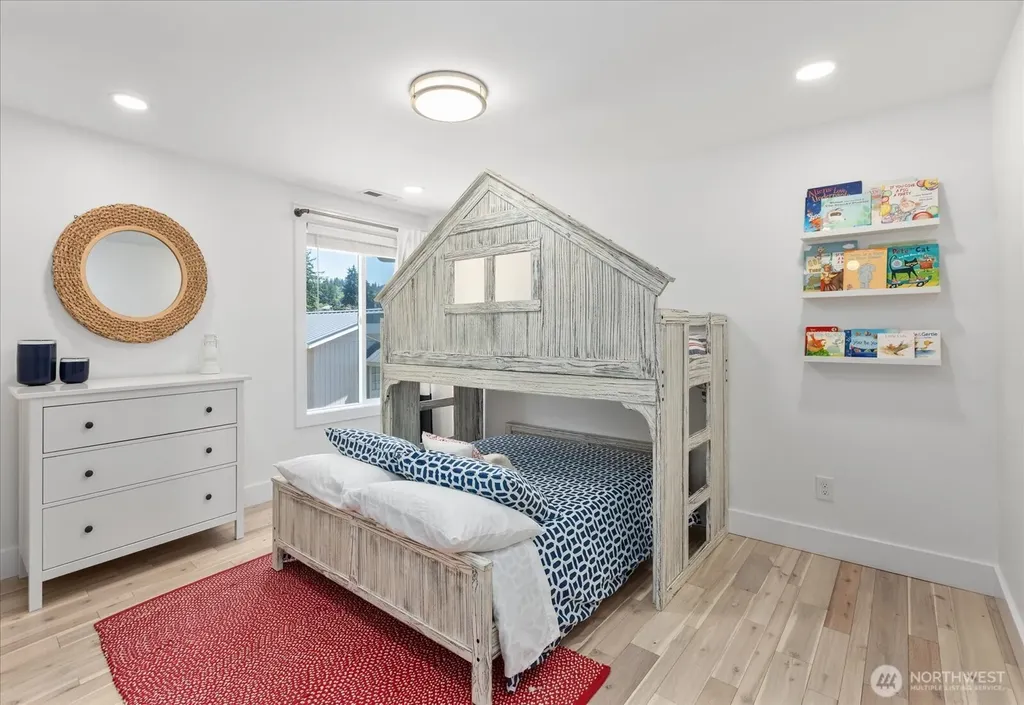 5924 Cedar Street Freeland WA 98249