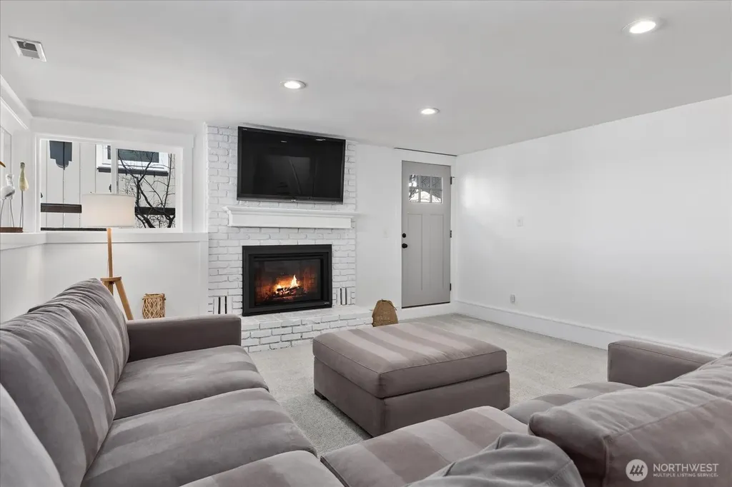 5924 Cedar Street Freeland WA 98249