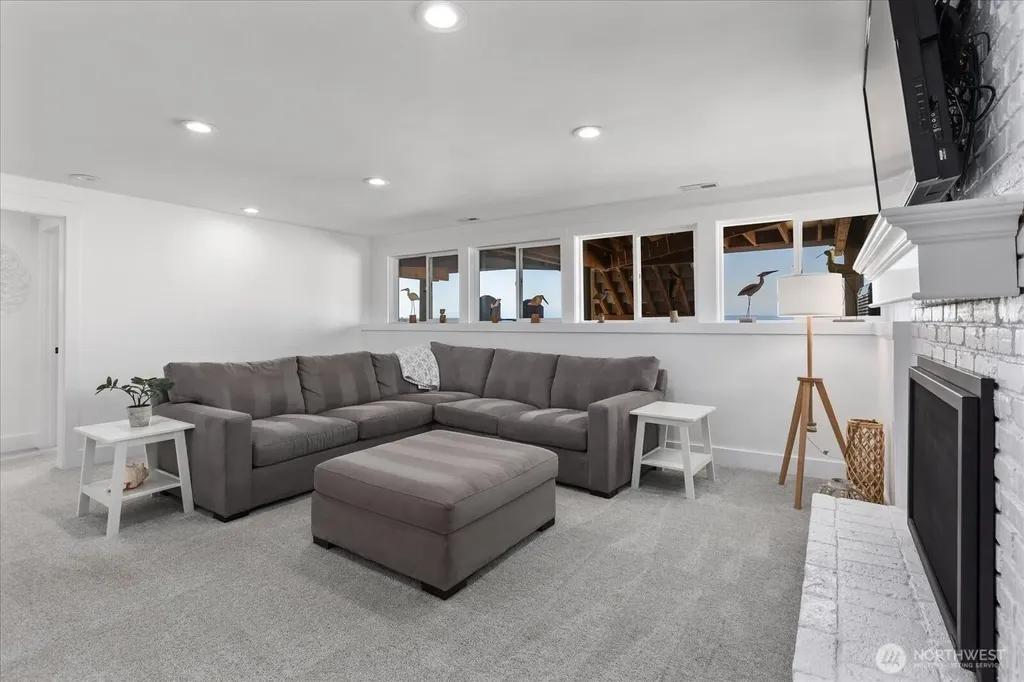 5924 Cedar Street Freeland WA 98249