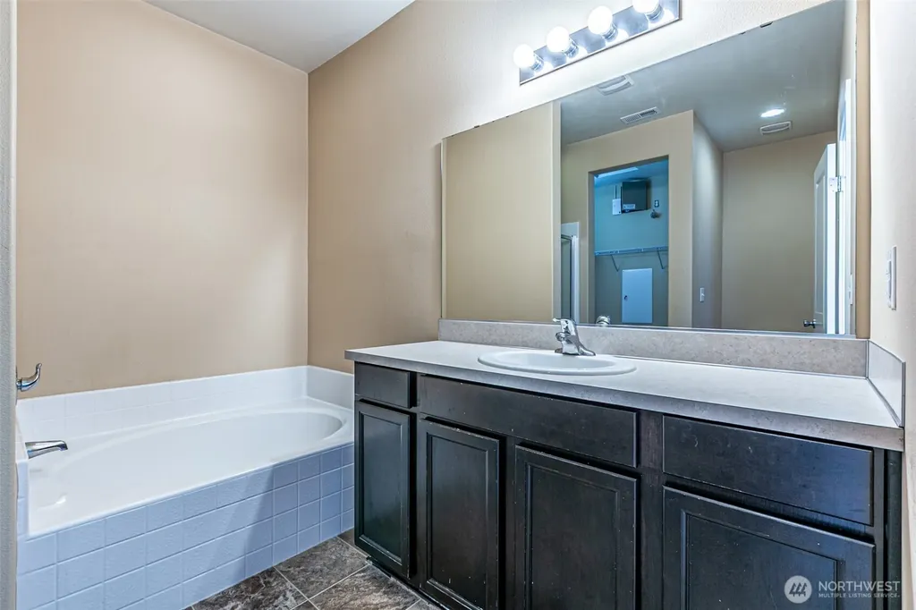 7004 Munn Lake SE Tumwater WA 98501