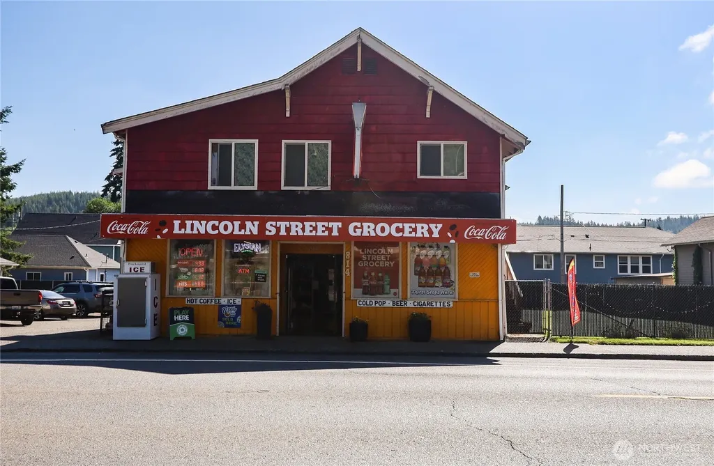 814 Lincoln Street Hoquiam WA 98550