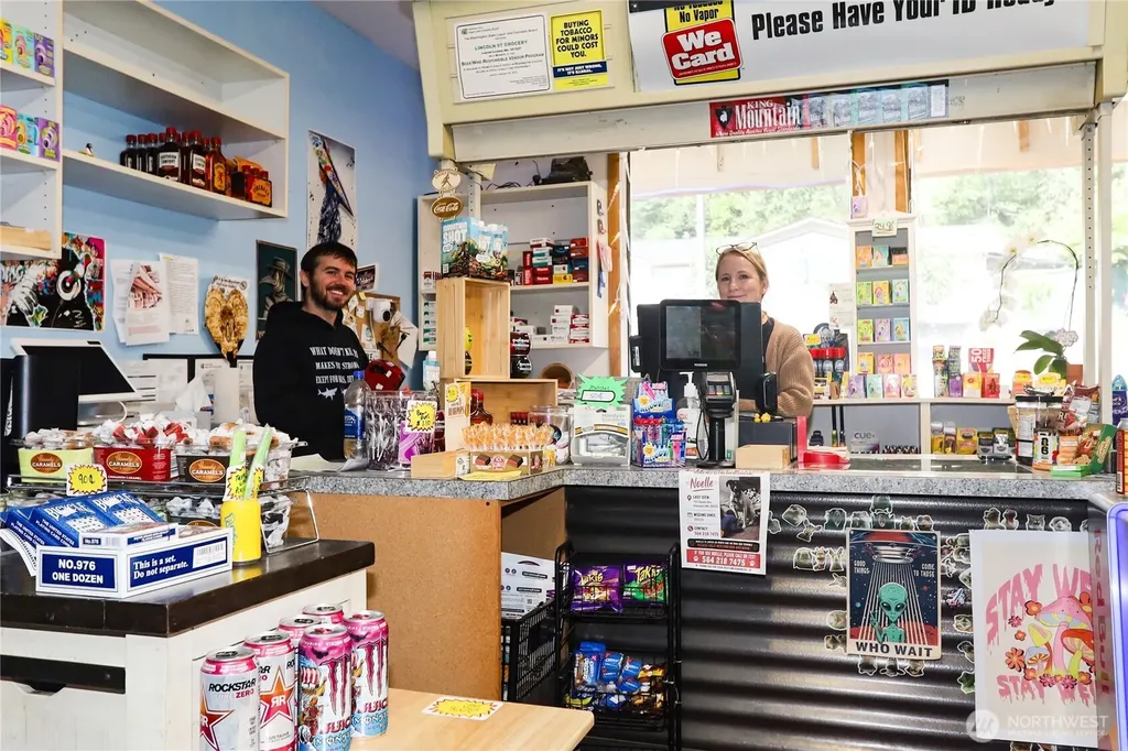 814 Lincoln Street Hoquiam WA 98550