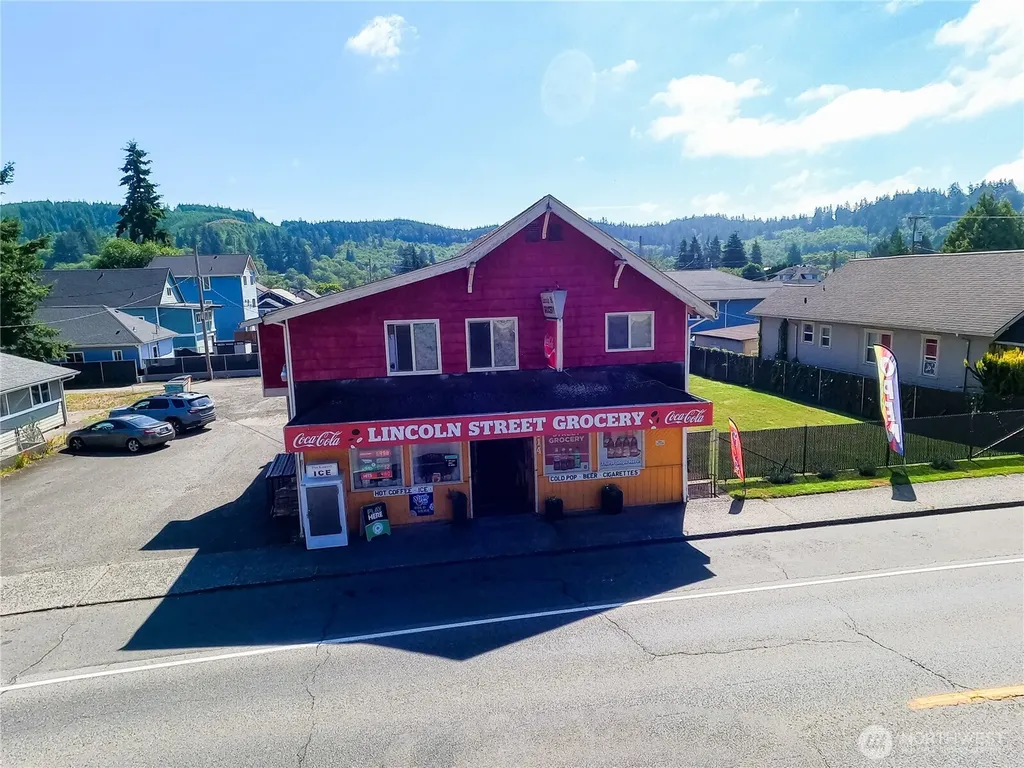814 Lincoln Street Hoquiam WA 98550