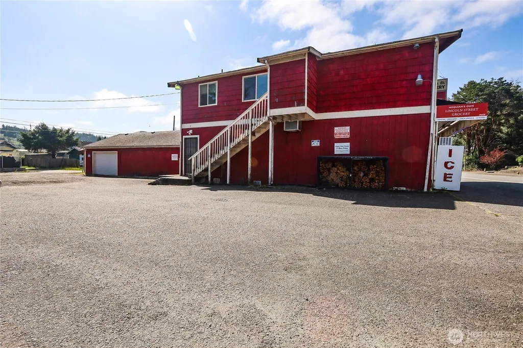 814 Lincoln Street Hoquiam WA 98550