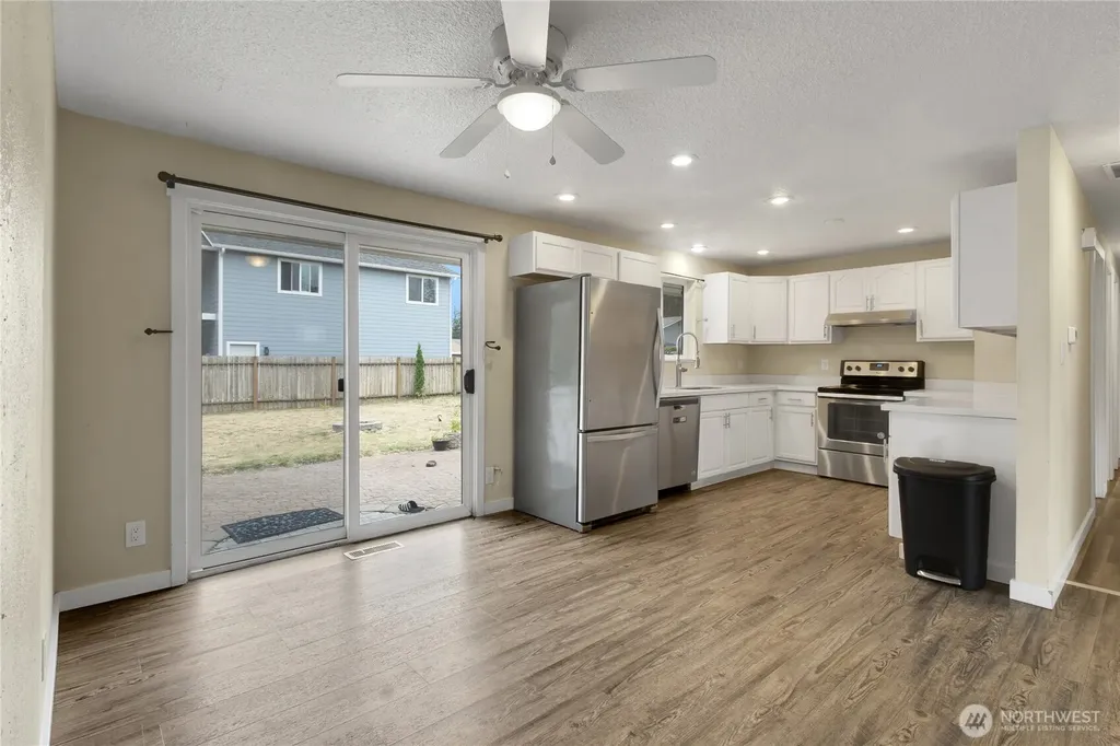 3302 20th Street SE Auburn WA 98092