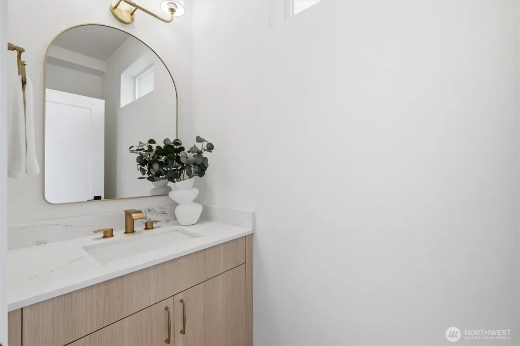 2613 NW 87th Street Seattle WA 98117