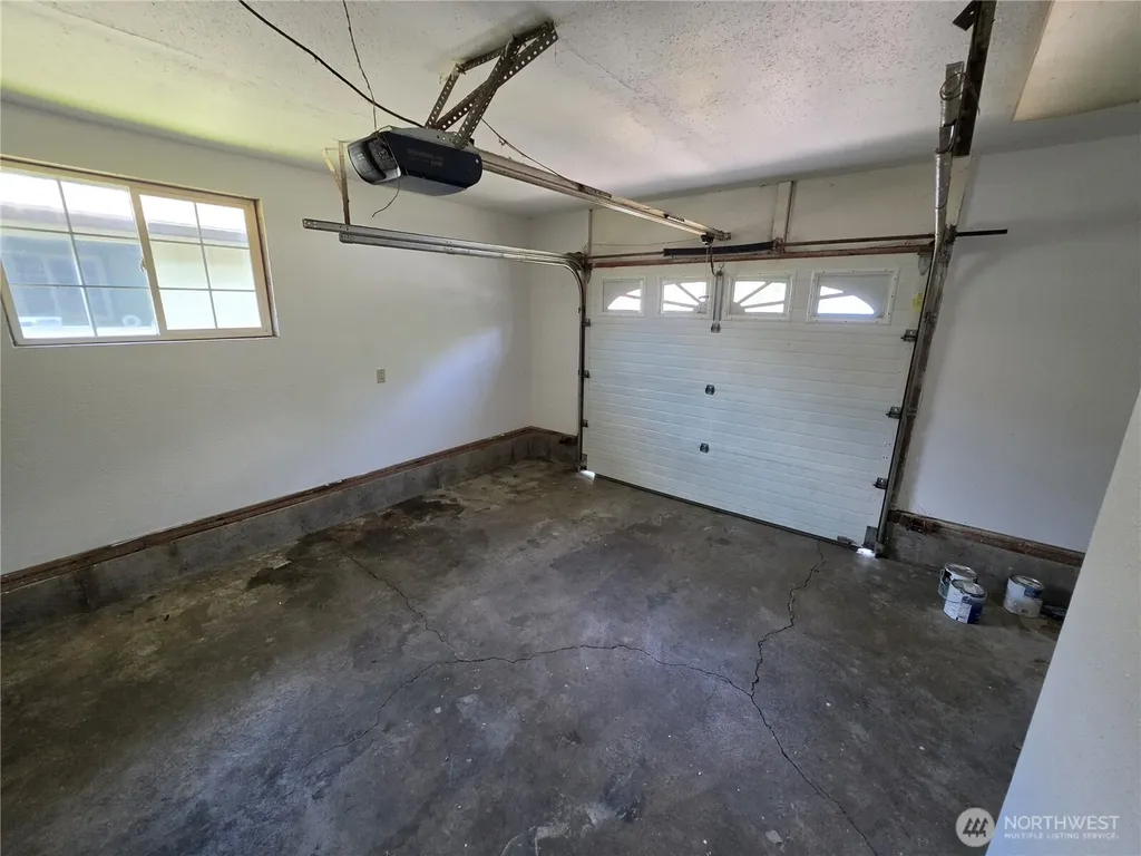 1407 Bowmont Avenue Kelso WA 98626