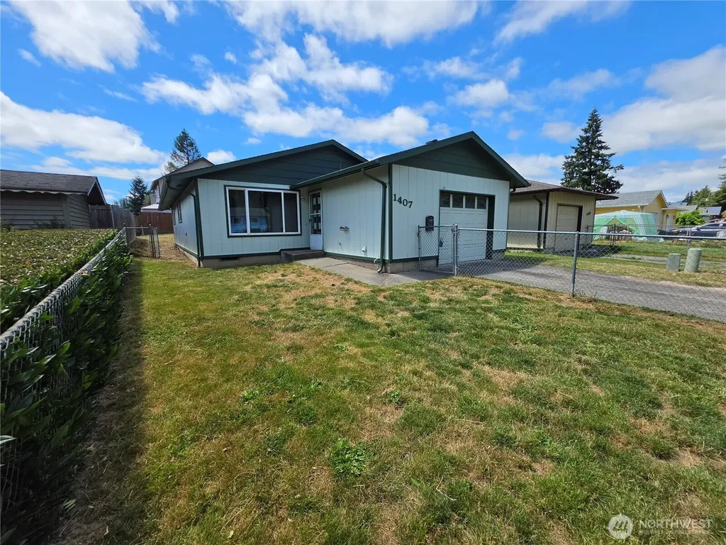 1407 Bowmont Avenue Kelso WA 98626