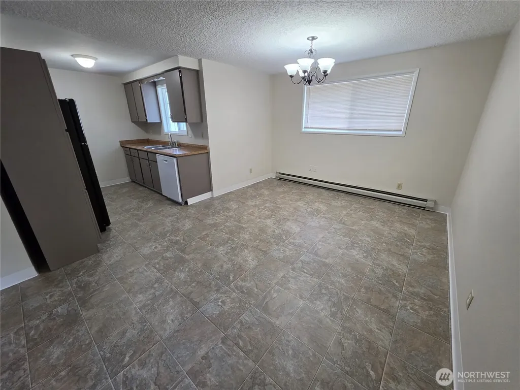 1407 Bowmont Avenue Kelso WA 98626