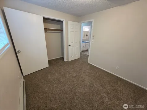 1407 Bowmont Avenue Kelso WA 98626