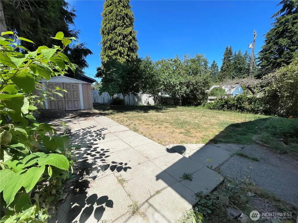 14301 Meridian Avenue N Seattle WA 98133