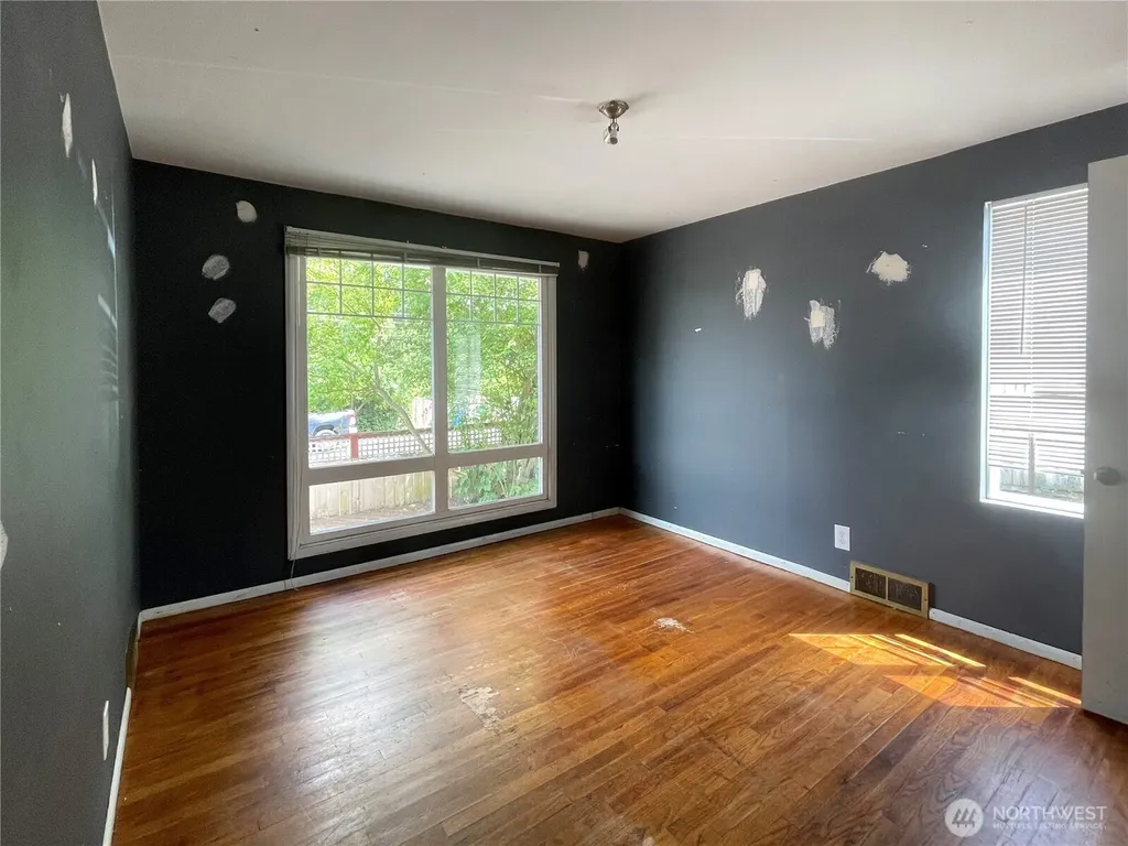 14301 Meridian Avenue N Seattle WA 98133