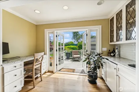2137 E Hamlin Street Seattle WA 98112
