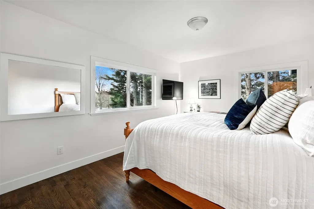 347 29th Avenue Seattle WA 98122