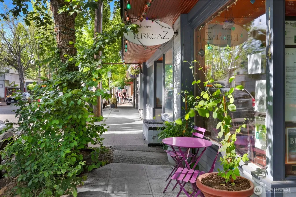 347 29th Avenue Seattle WA 98122