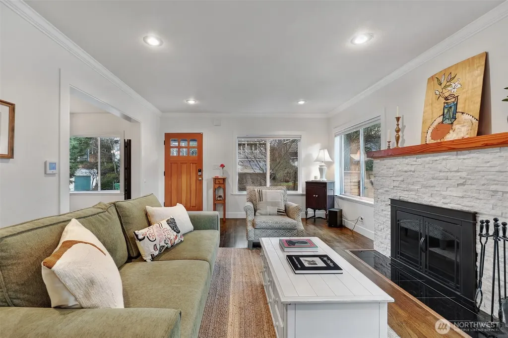347 29th Avenue Seattle WA 98122