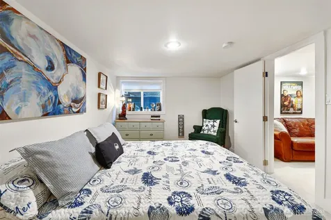 347 29th Avenue Seattle WA 98122