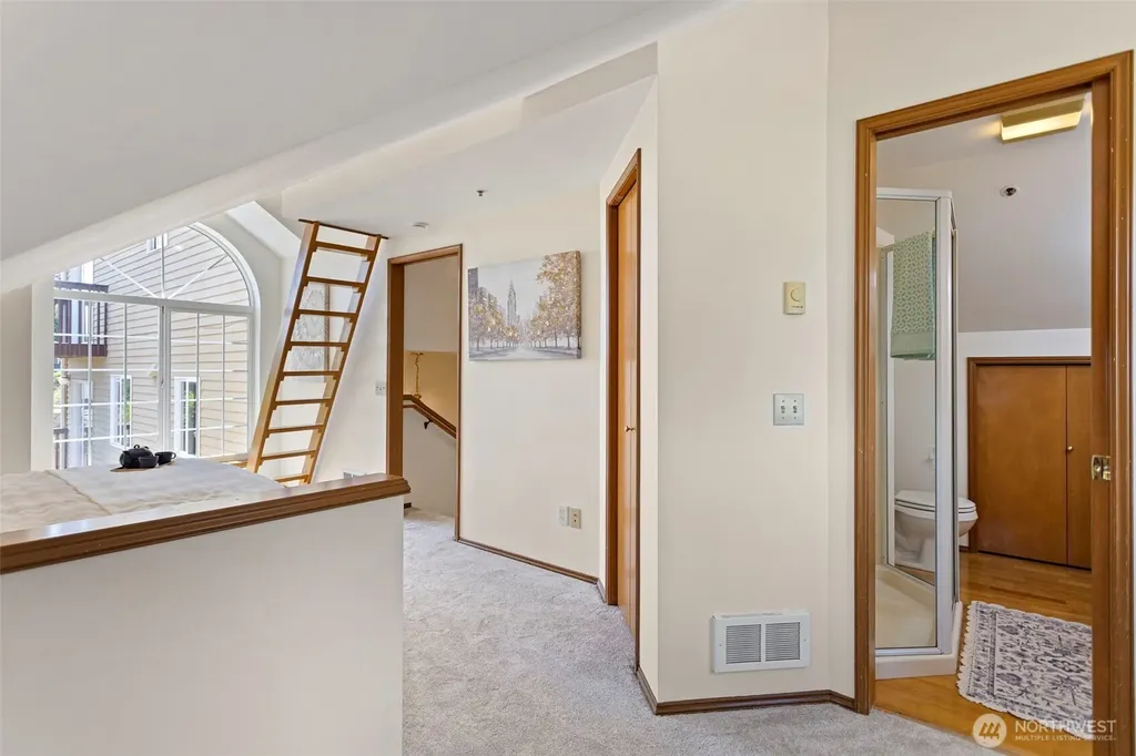 278 Lind Avenue NW Renton WA 98057