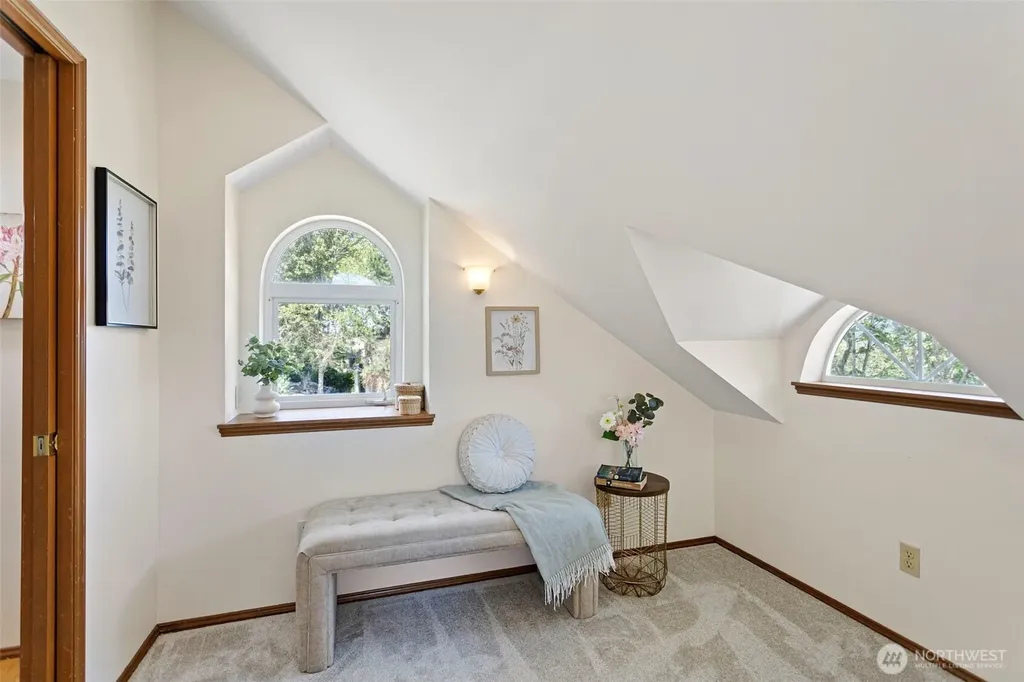 278 Lind Avenue NW Renton WA 98057