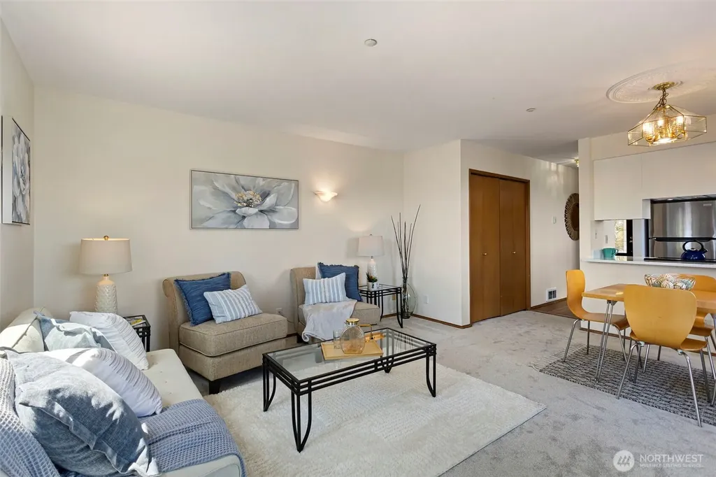 278 Lind Avenue NW Renton WA 98057