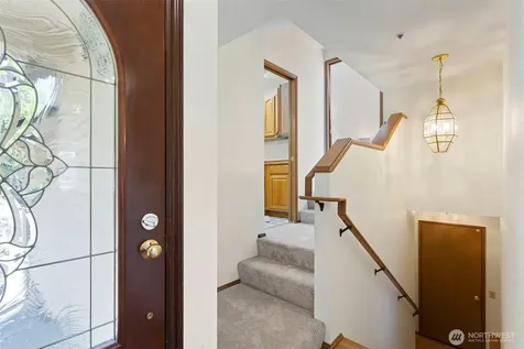 278 Lind Avenue NW Renton WA 98057
