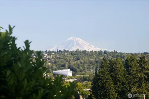 278 Lind Avenue NW Renton WA 98057