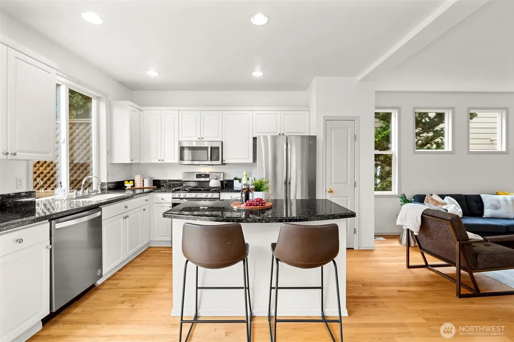 1301 225th Place SE Sammamish WA 98075