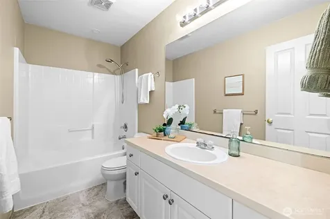 1301 225th Place SE Sammamish WA 98075