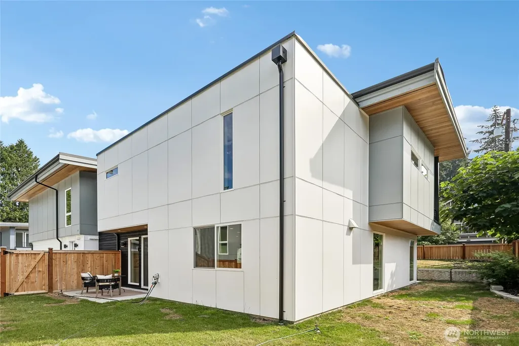 3978 162nd Place SE Bellevue WA 98006