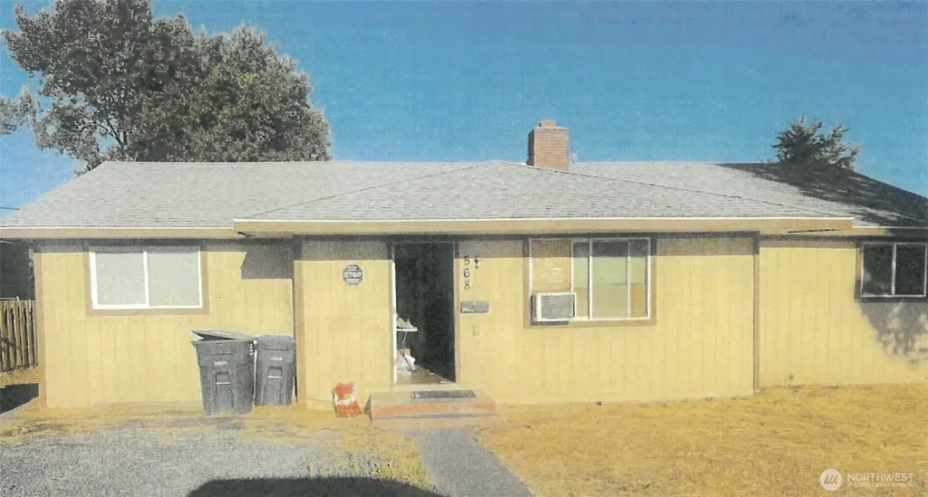 568 S Grand Drive Moses Lake WA 98837