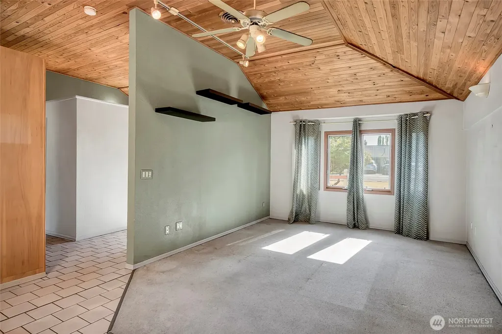 809 Celery Avenue Algona WA 98001
