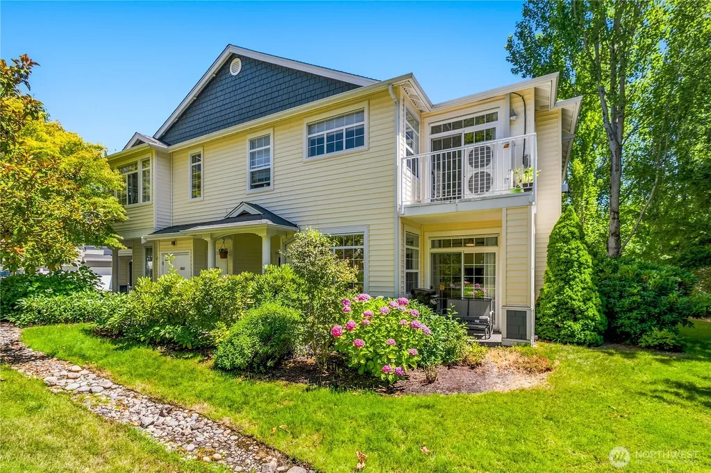 1855 SE Trossachs Boulevard Sammamish WA 98075