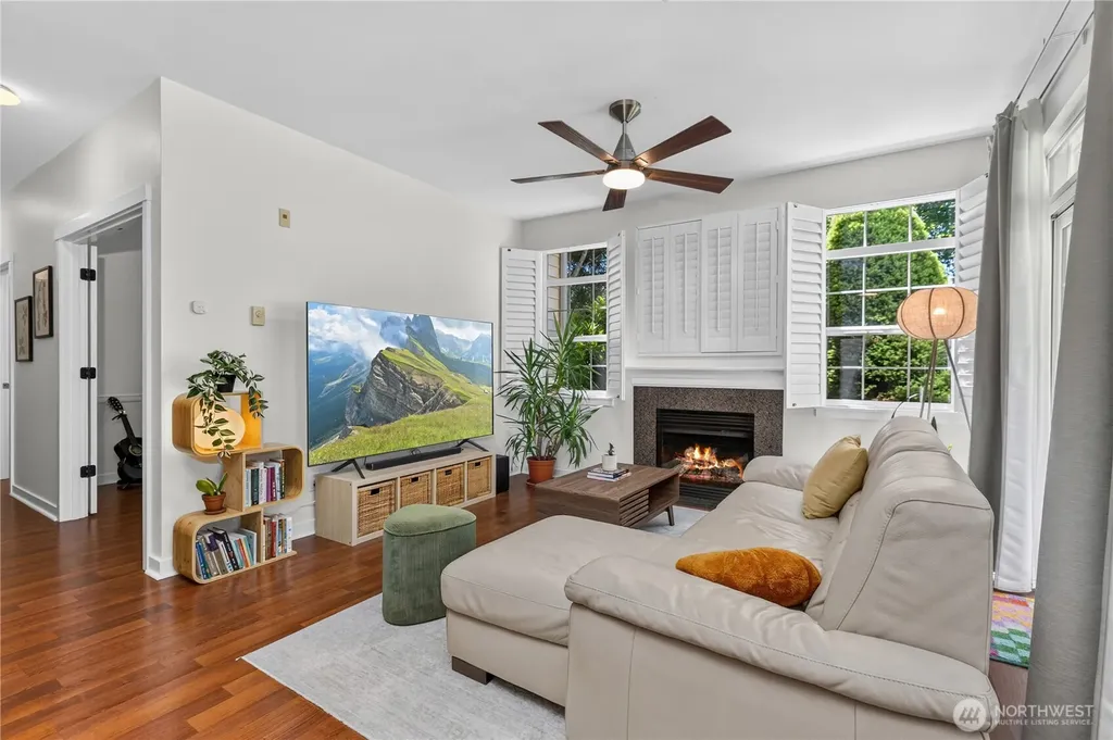 1855 SE Trossachs Boulevard Sammamish WA 98075