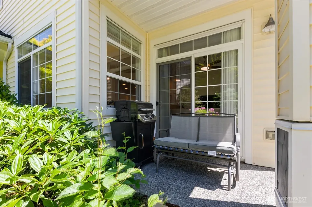1855 SE Trossachs Boulevard Sammamish WA 98075
