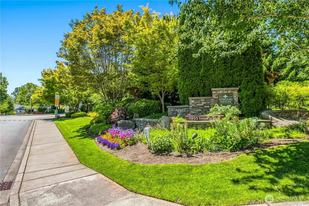 1855 SE Trossachs Boulevard Sammamish WA 98075