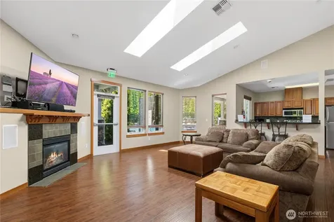 1855 SE Trossachs Boulevard Sammamish WA 98075